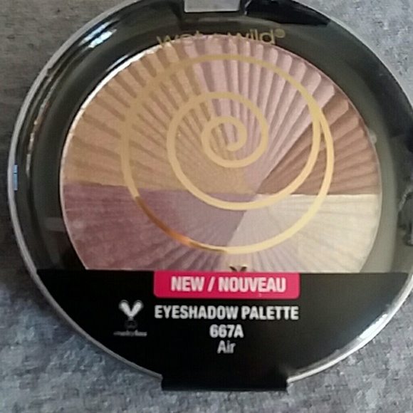 Makeup bundle - Picture 3 of 7